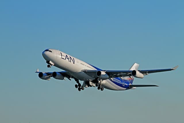 Die besten Tipps für die Buchung günstiger Flug- und Reiseangebote